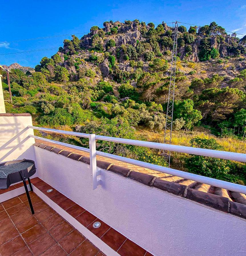 Grazalema - Casita La Calma - Incredible Views, Clima Frio-Calor, Wifi & Private Parking Optional Villa Eksteriør billede